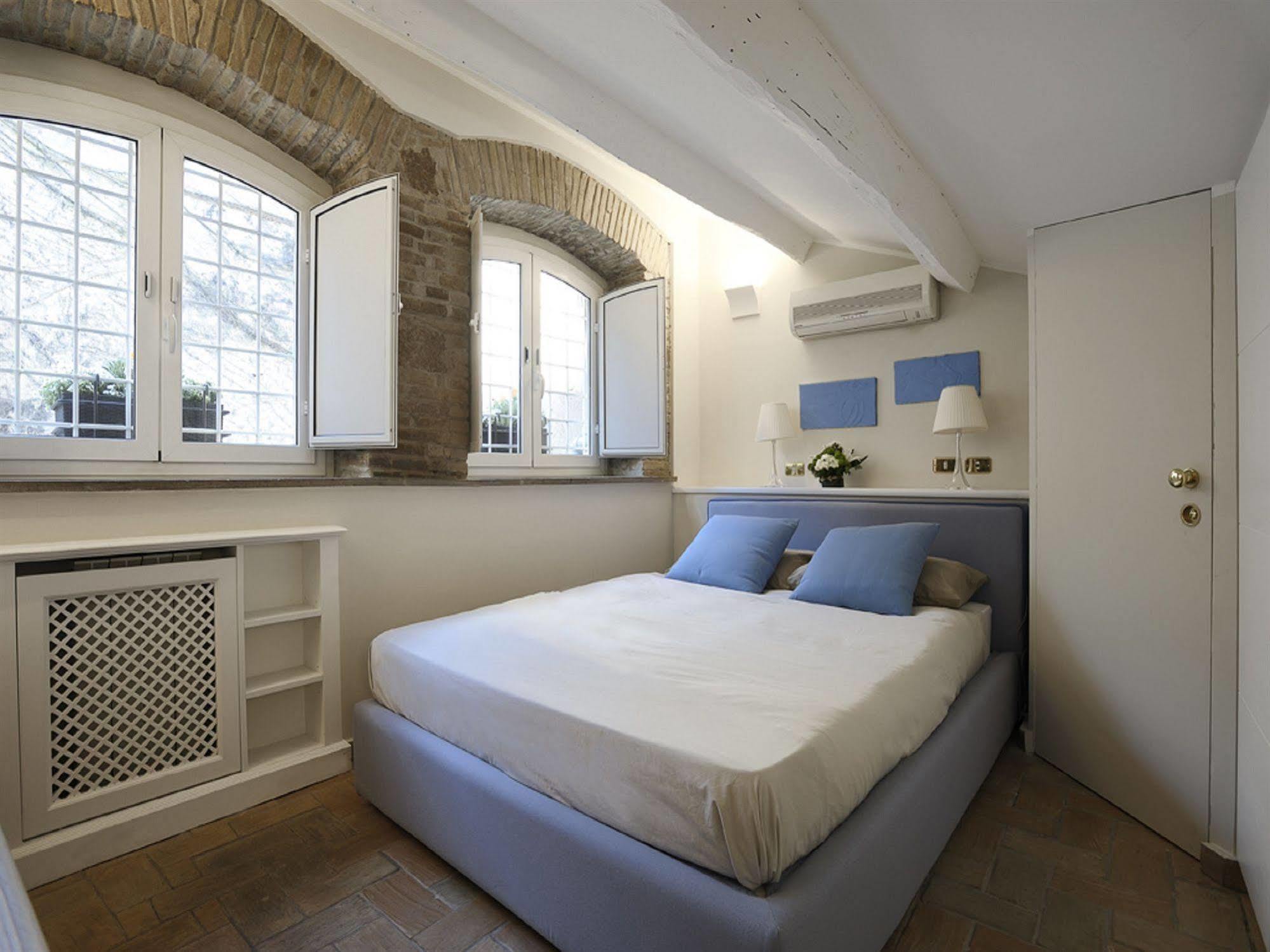 Antiche Residenze Romane Navona Apartment Luaran gambar